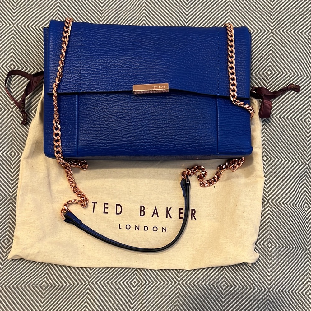 Brand new Ted baker purse, comes with dust bag
